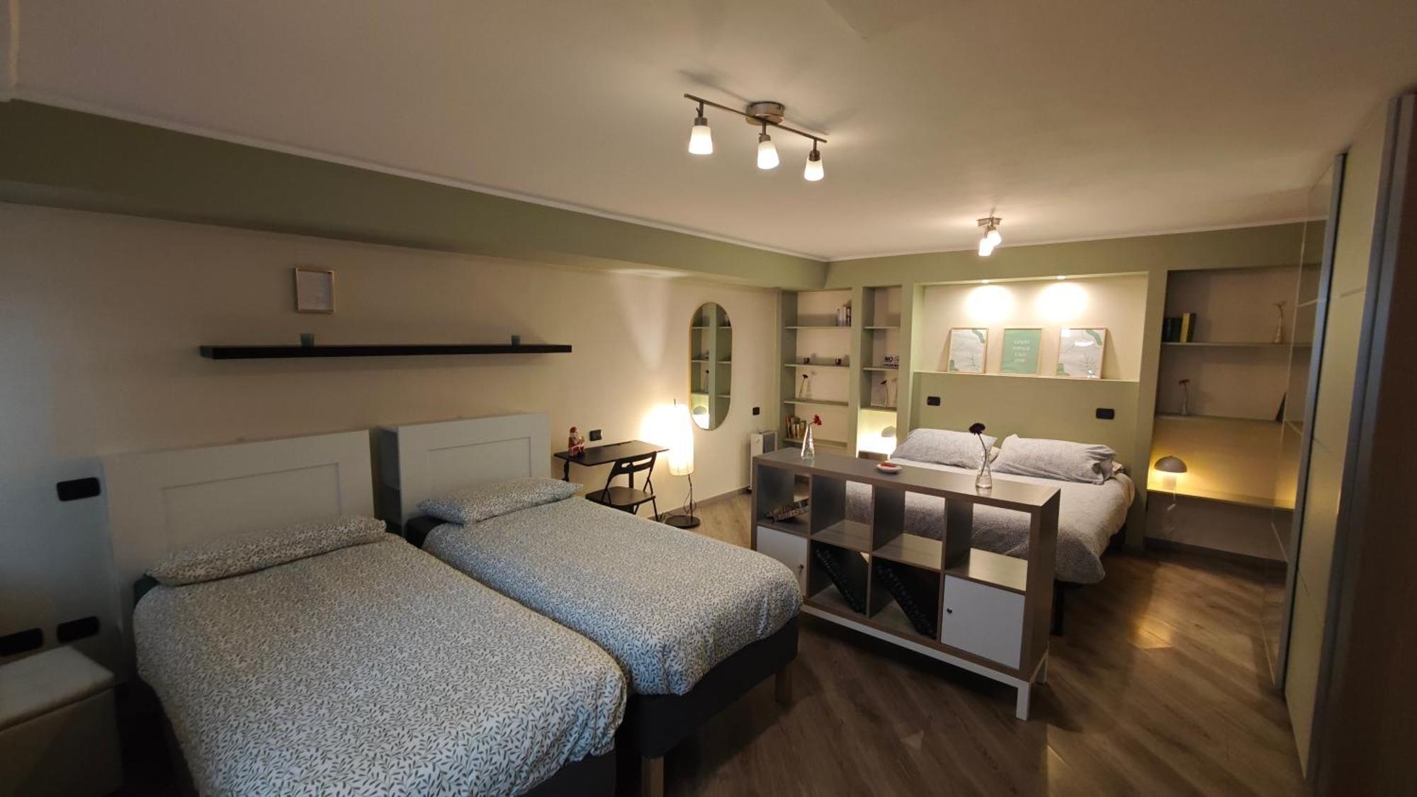Appartamento Aleph With Private Parking, Next Train Station Комо Екстериор снимка