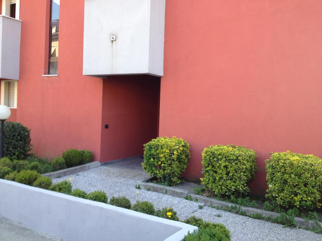 Appartamento Aleph With Private Parking, Next Train Station Комо Екстериор снимка